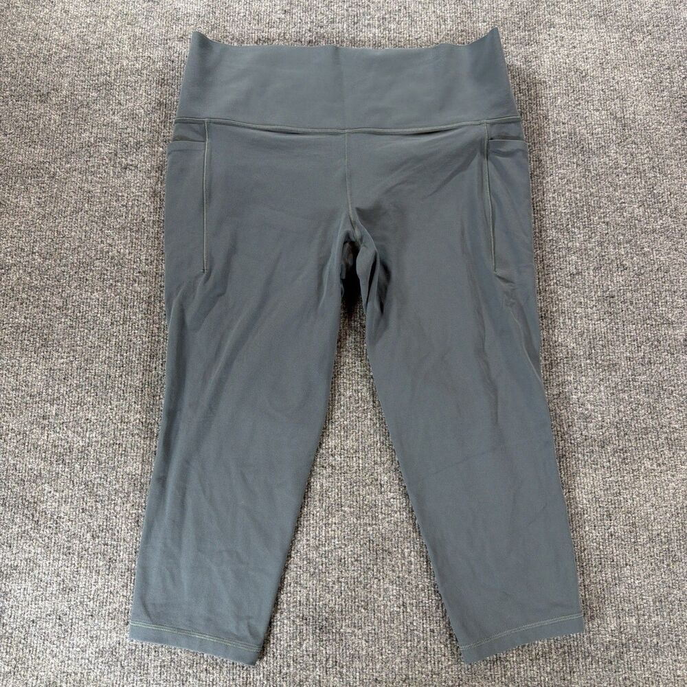 Athleta 305922 Chaturanga / Low Rise Crop Capri Athletic Leggings XL Gray